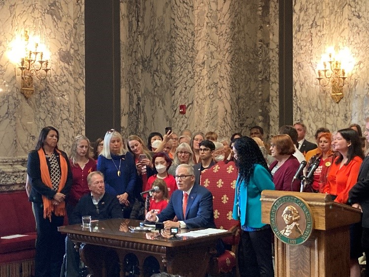 Gov Inslee Signs Major Pieces Of Legislation On Gun Reform And Reproductive Healthcare Women 0263